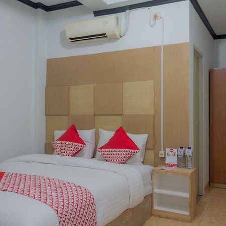 Oyo 649 K68 Residence Джакарта Екстериор снимка