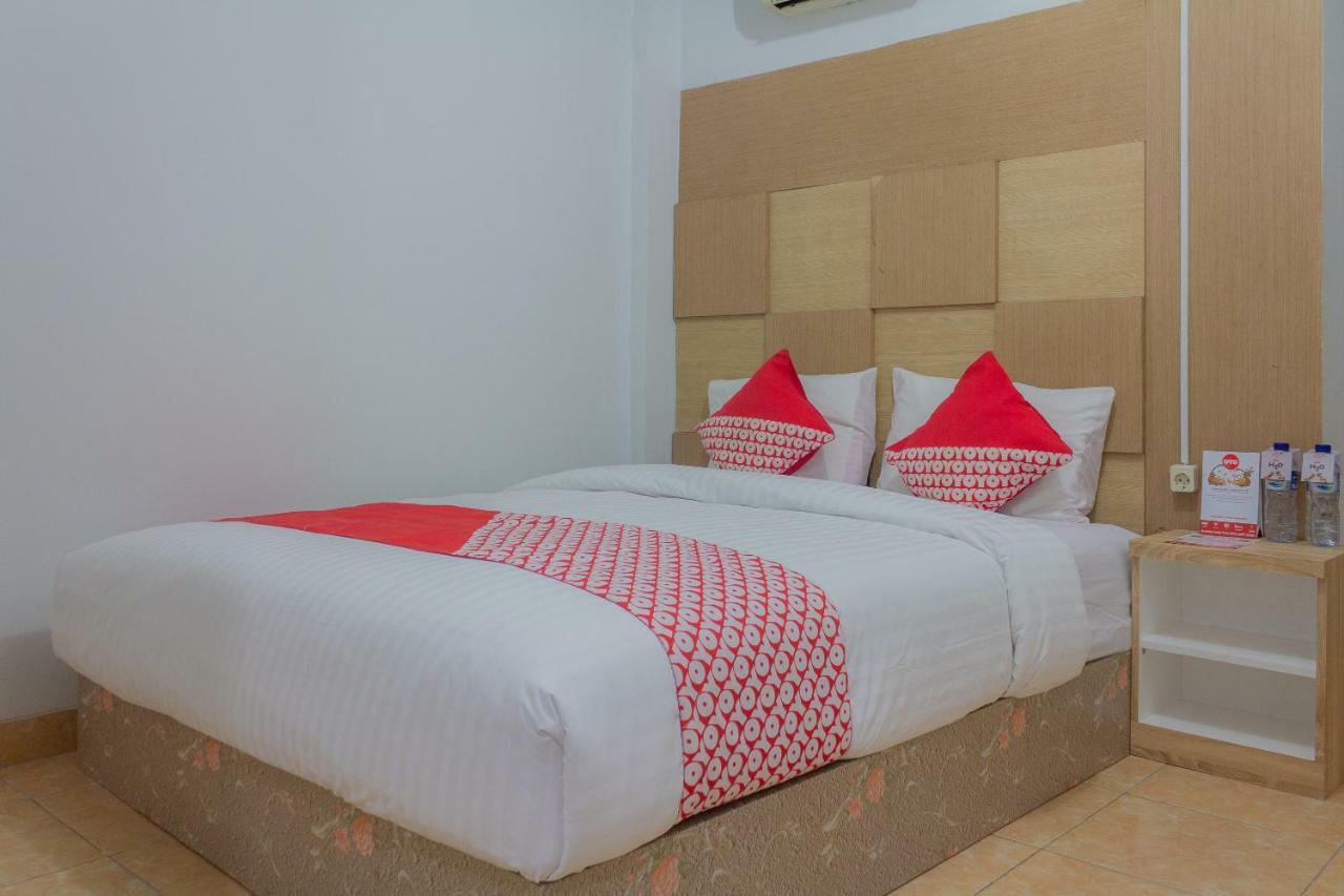 Oyo 649 K68 Residence Джакарта Екстериор снимка