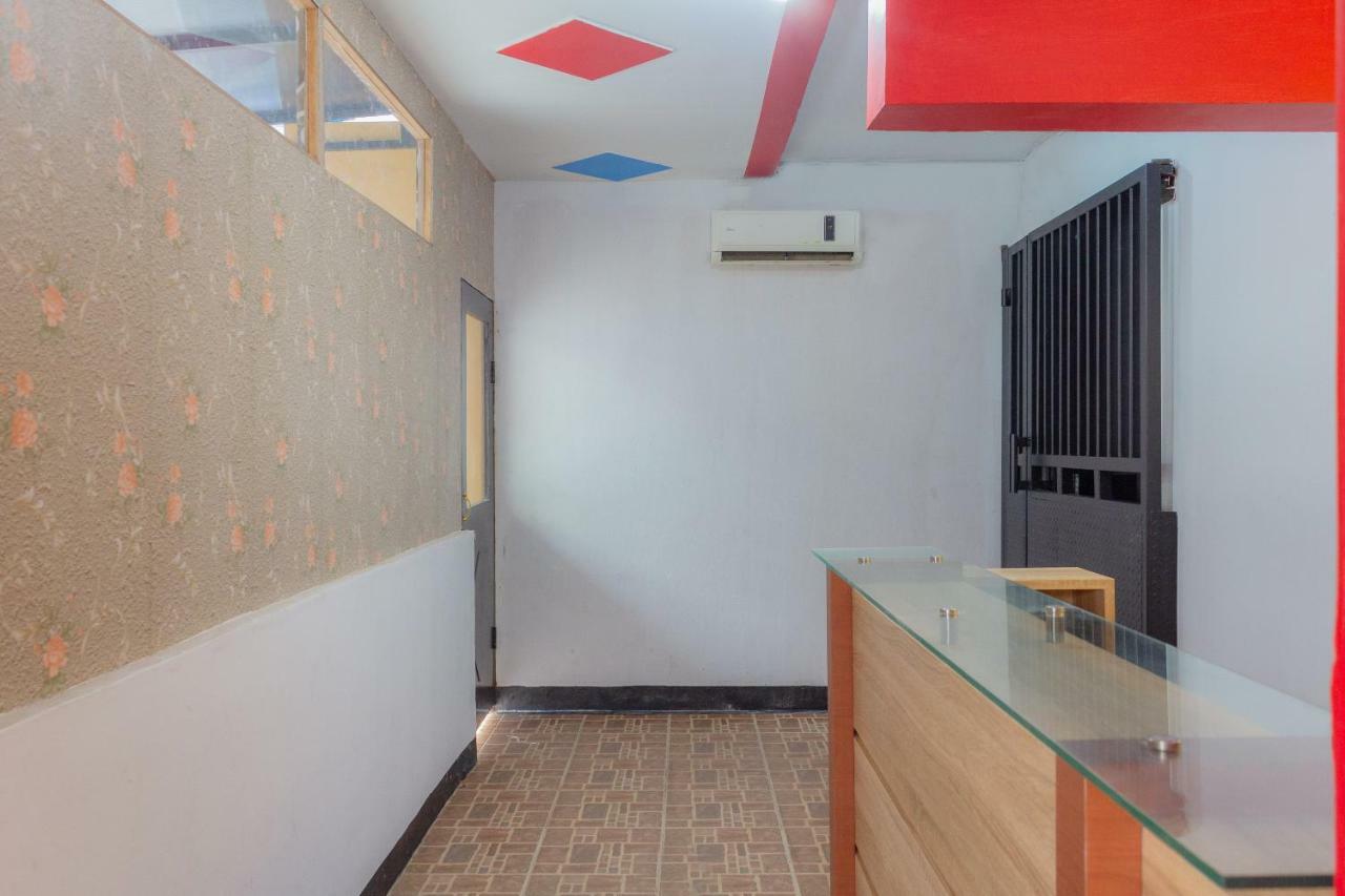 Oyo 649 K68 Residence Джакарта Екстериор снимка