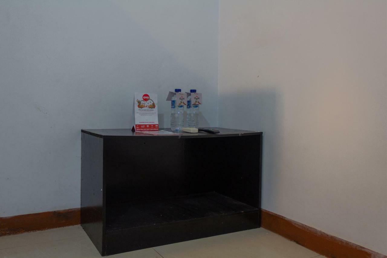 Oyo 649 K68 Residence Джакарта Екстериор снимка