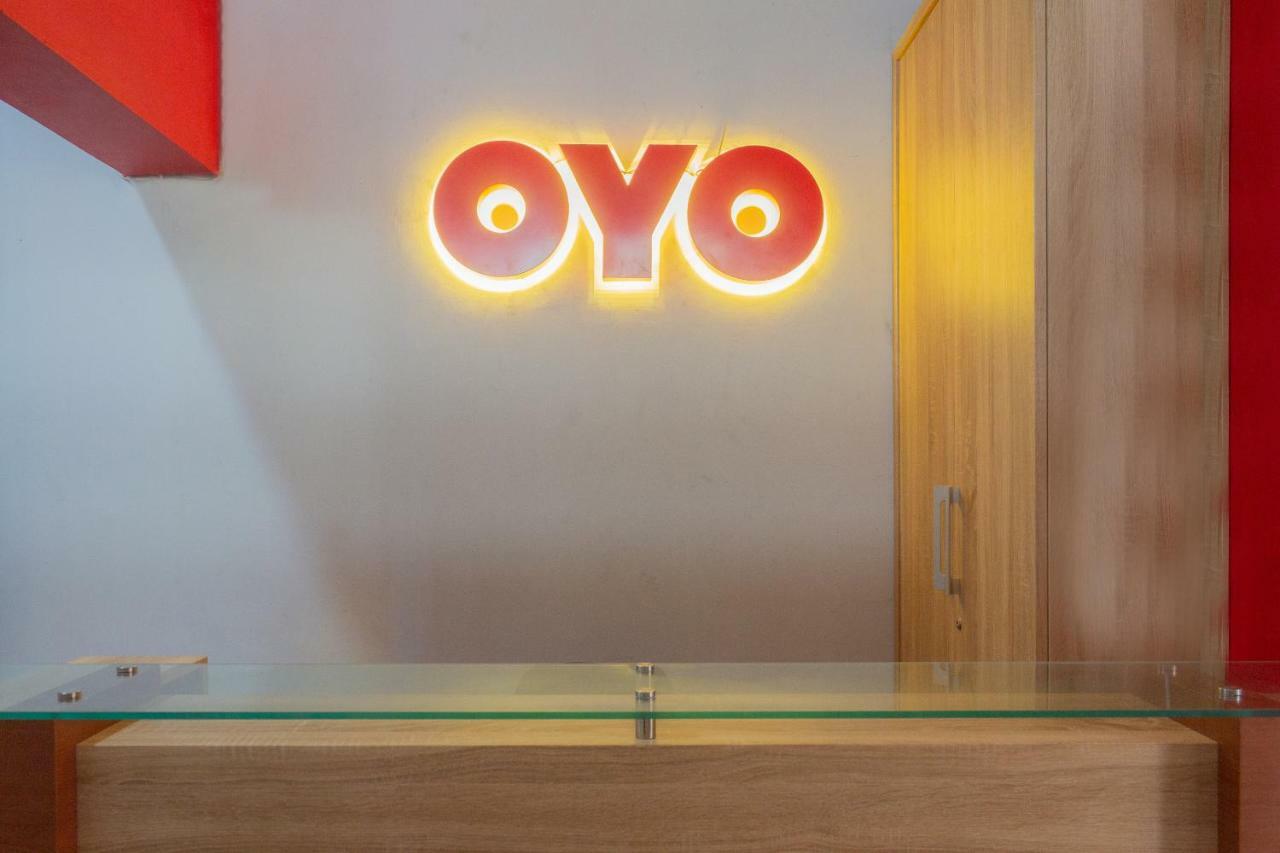 Oyo 649 K68 Residence Джакарта Екстериор снимка