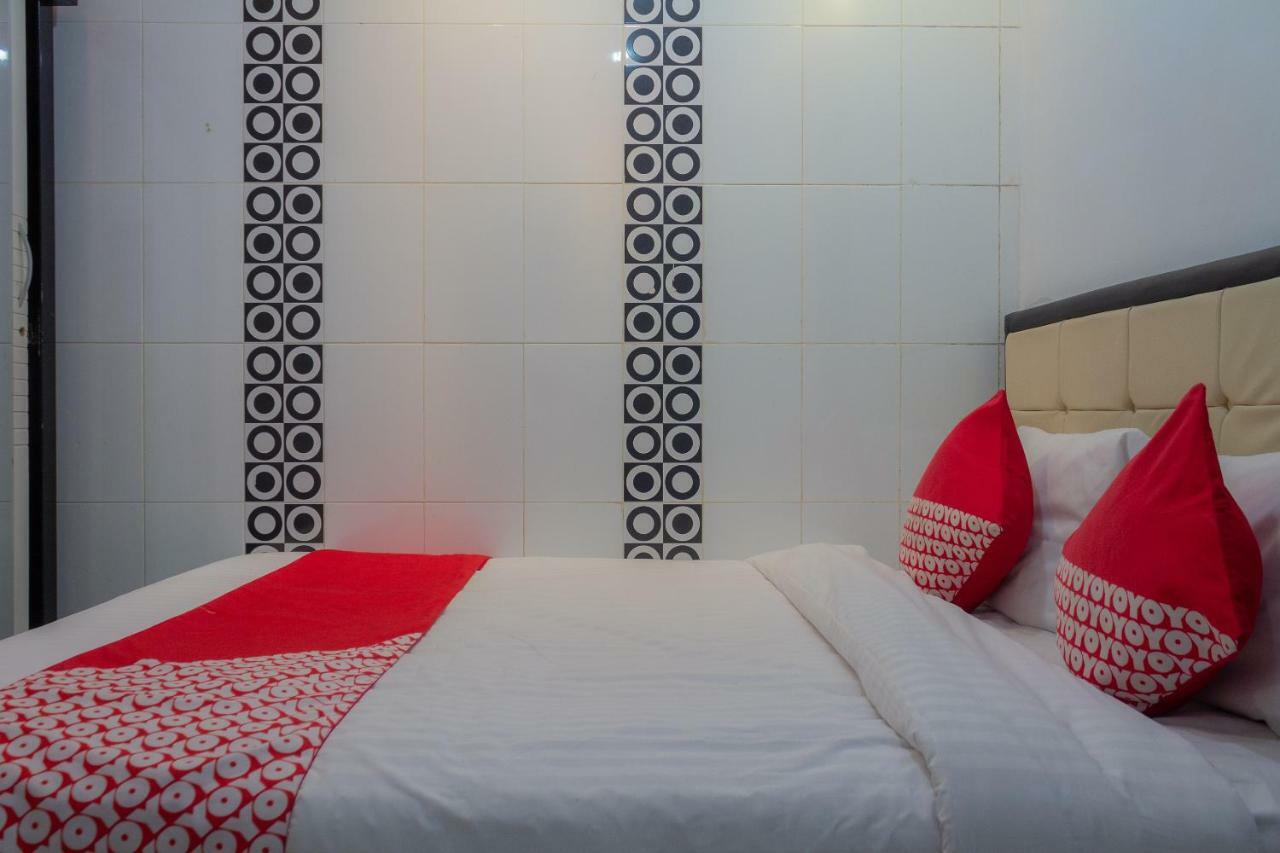 Oyo 649 K68 Residence Джакарта Екстериор снимка